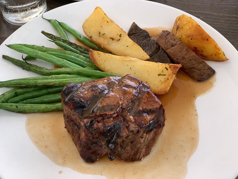 View the dinner menu